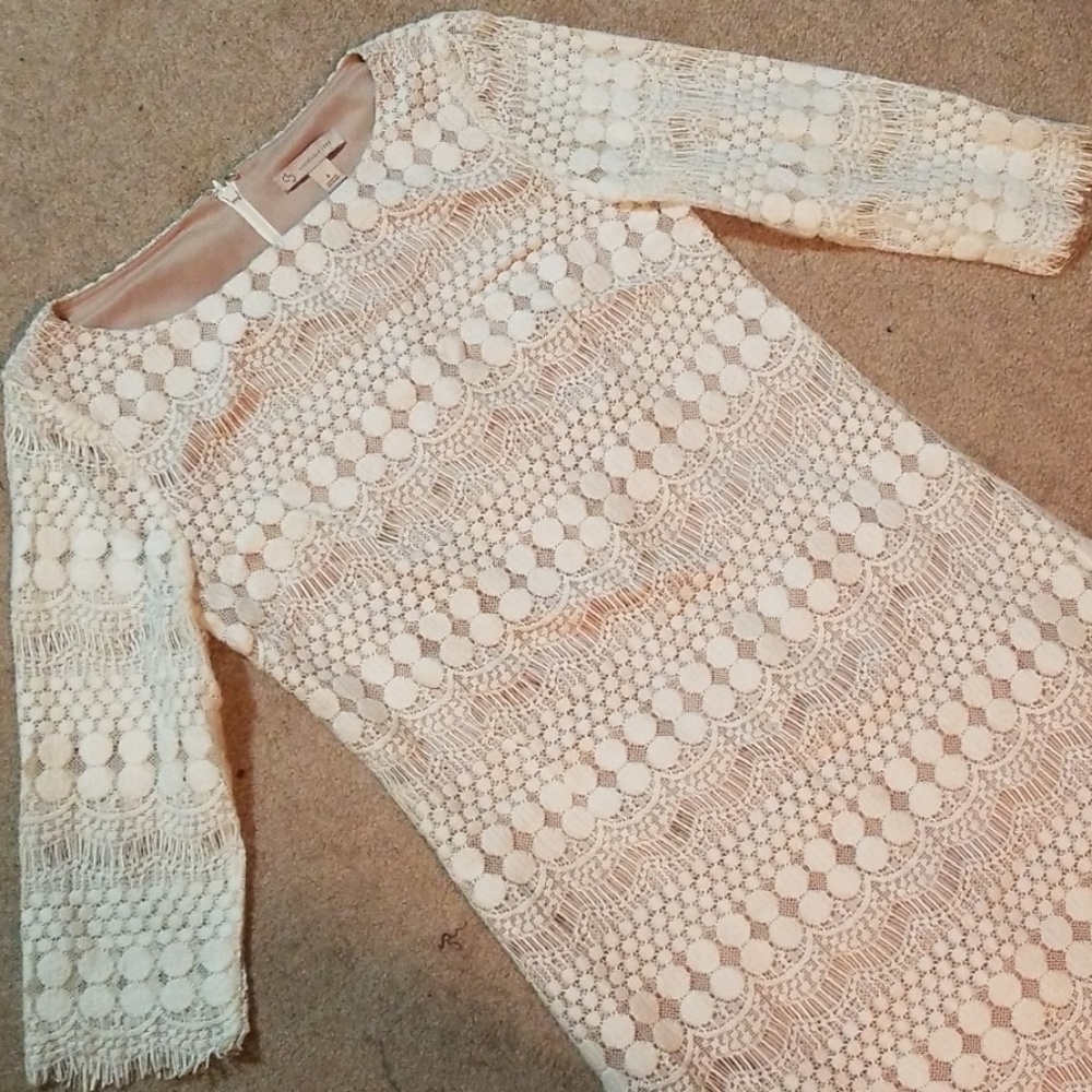 Established 1962 White lace dress